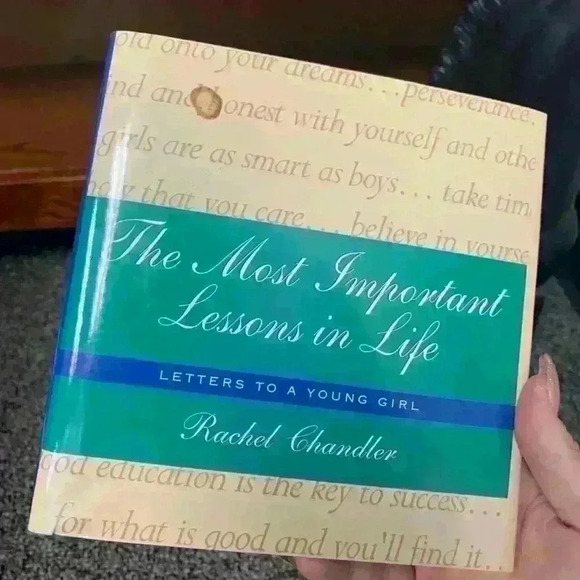 Bundle of books - Picture 2 of 16